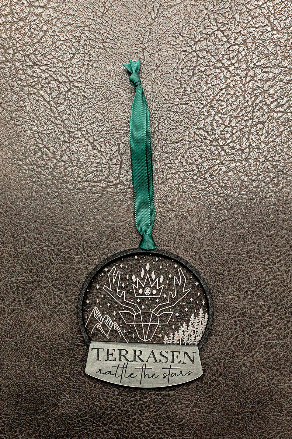 Terrasen ornament: Rattle the stars