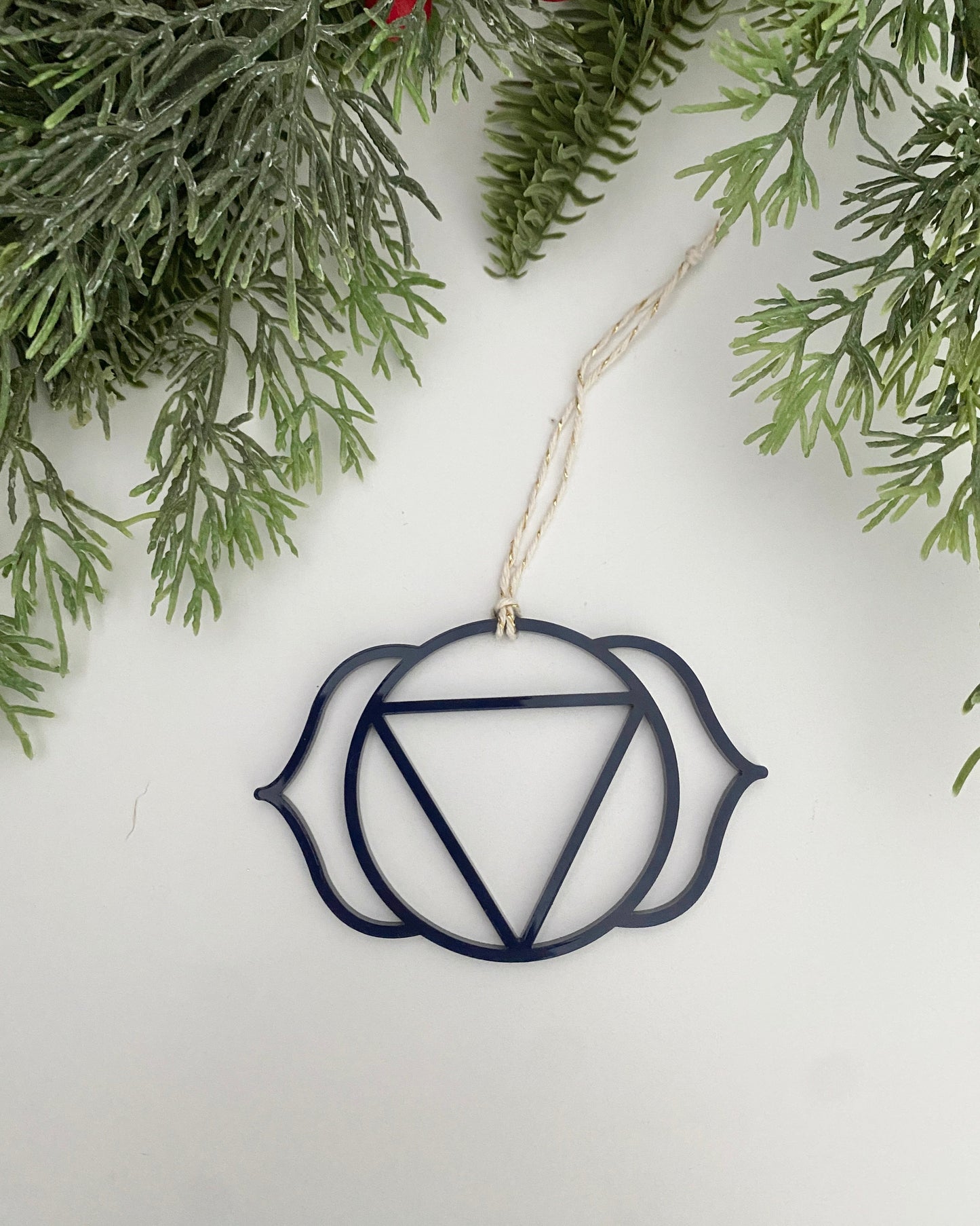 Third eye chakra ornament