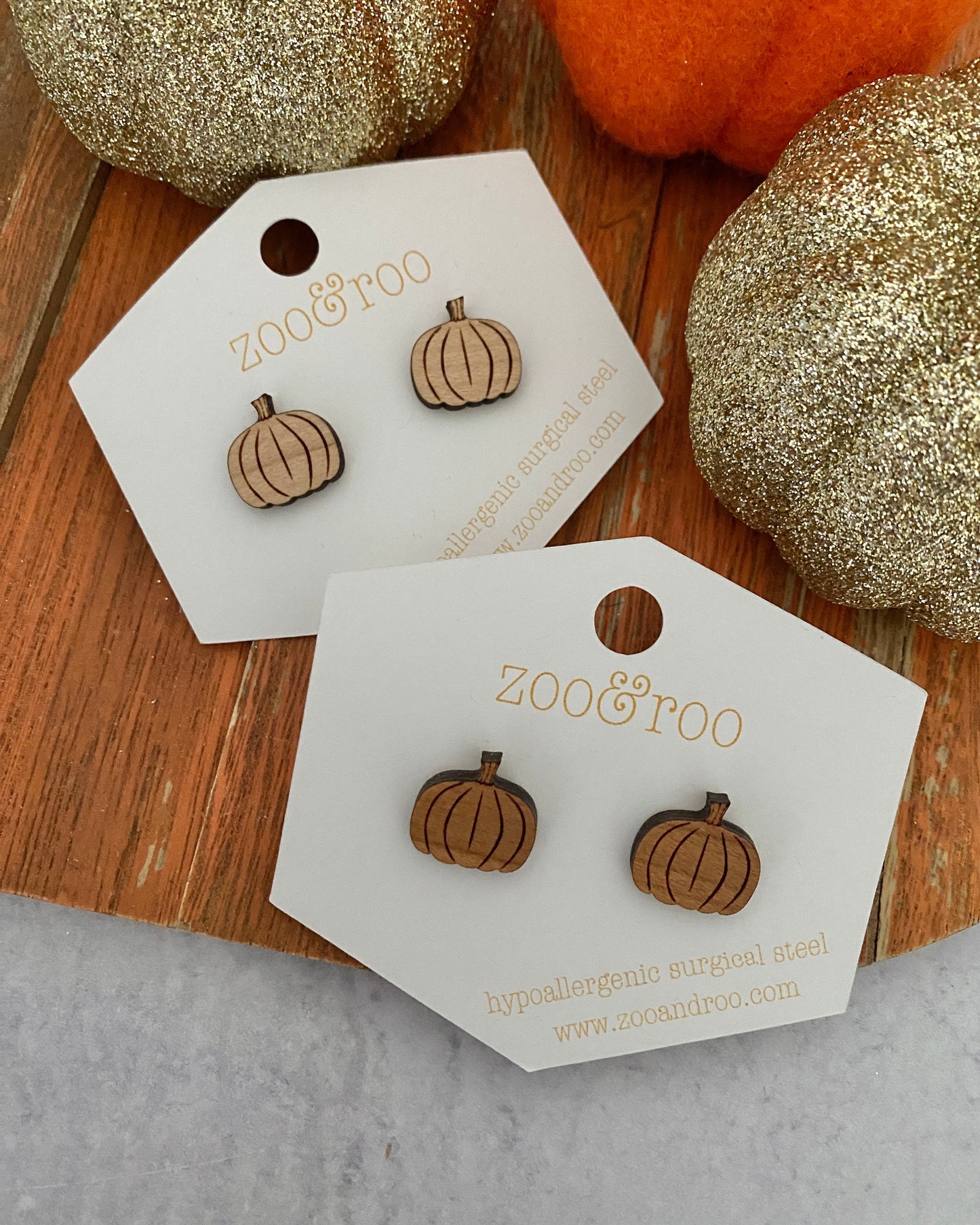 Wood pumpkin studs