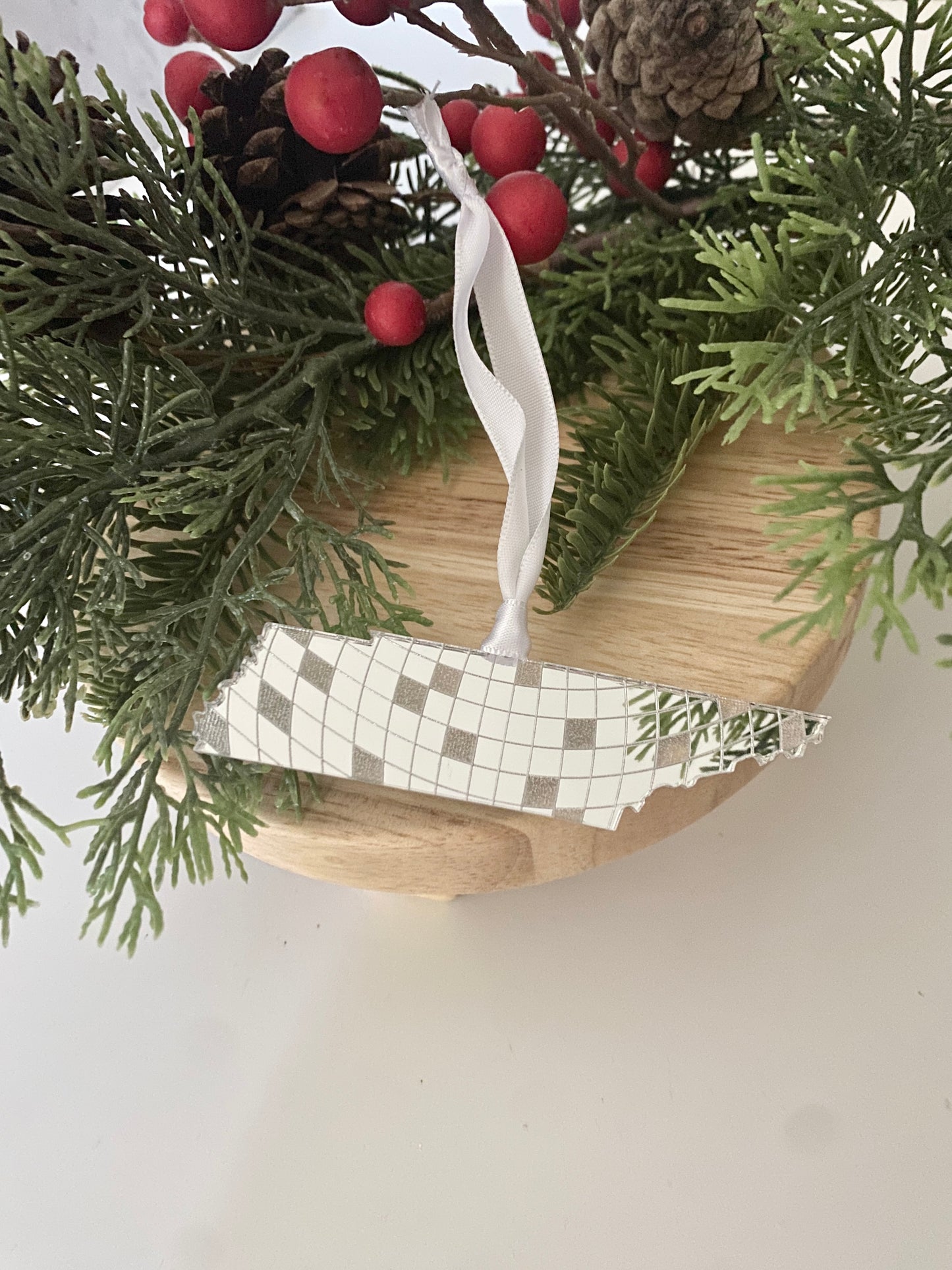 Disco ornament for any state