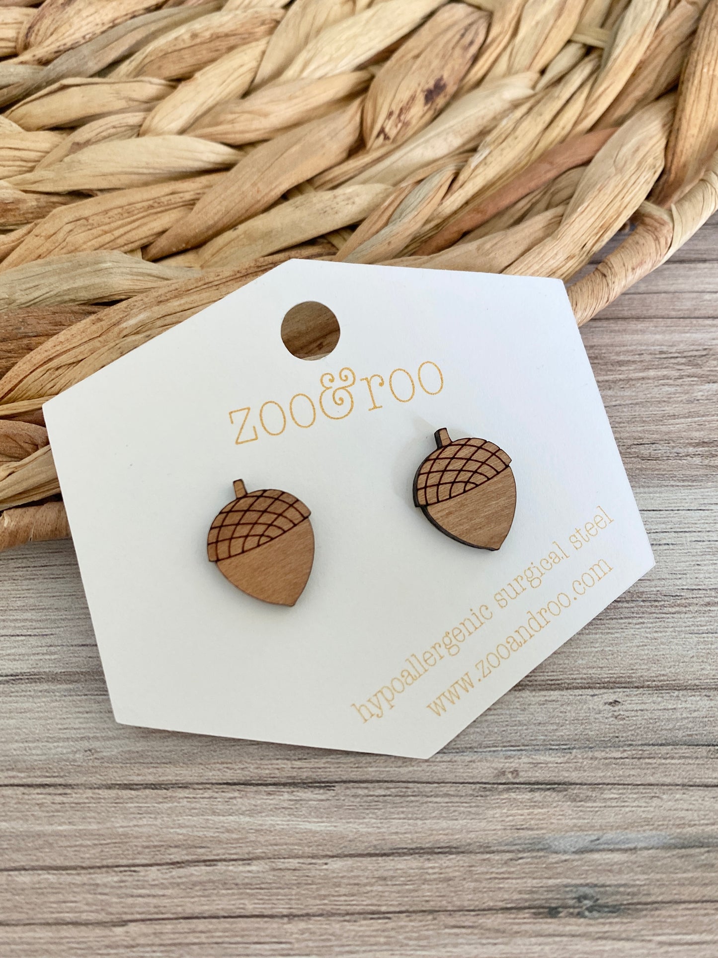 Acorn studs