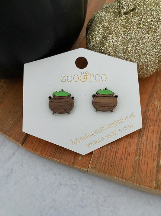 Cauldron studs