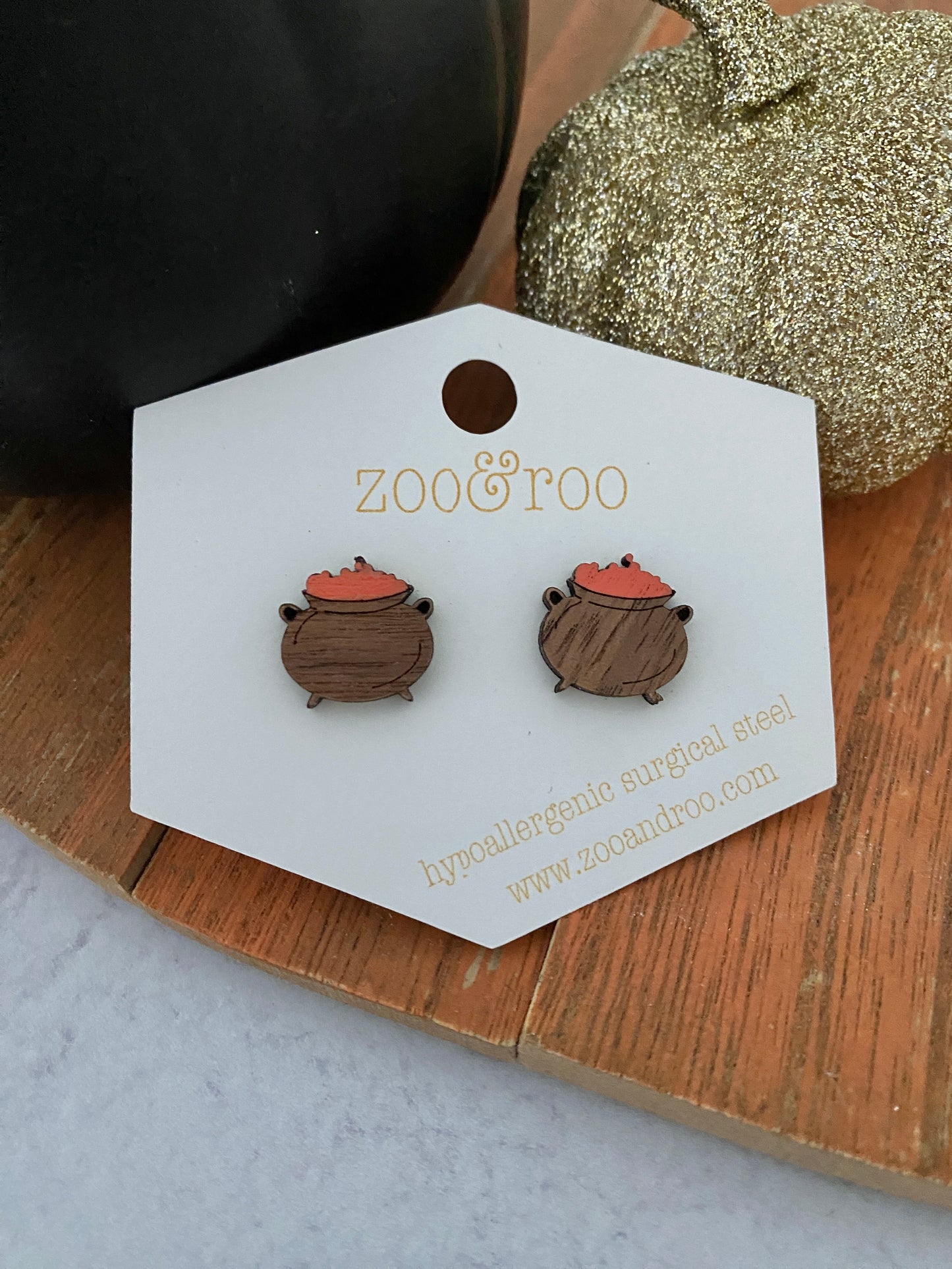 Cauldron studs