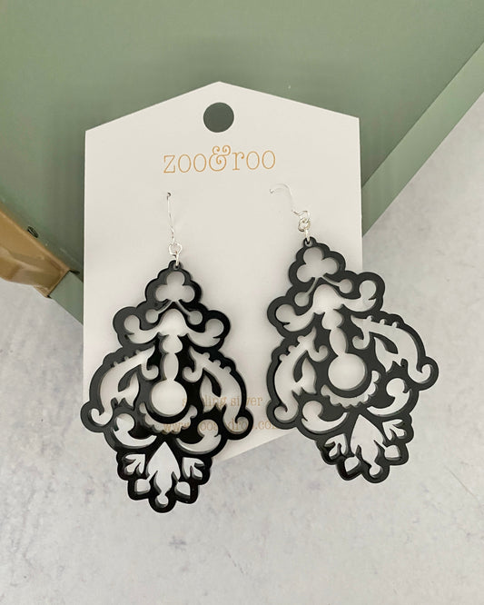 Chandelier earrings
