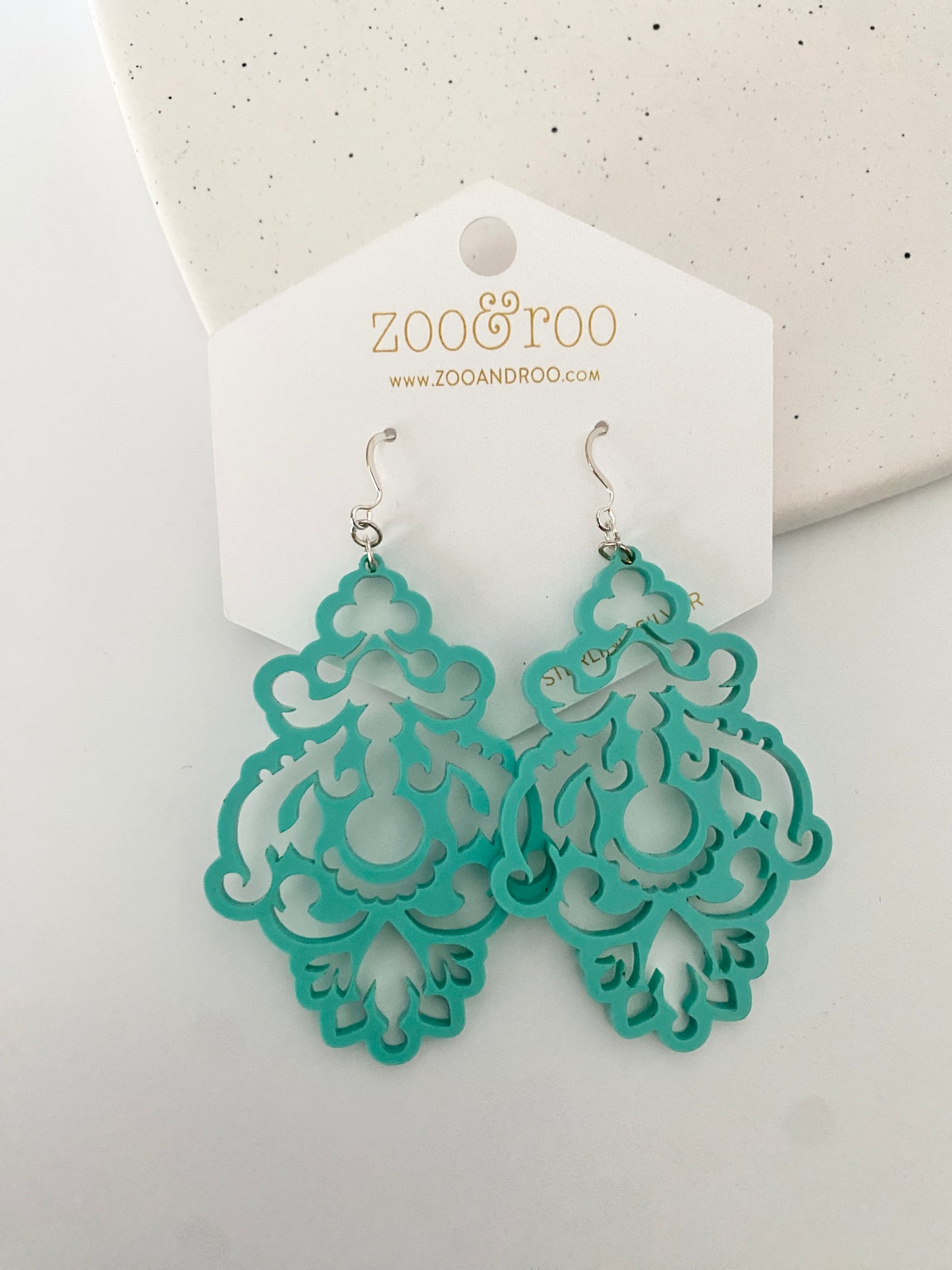 Chandelier earrings