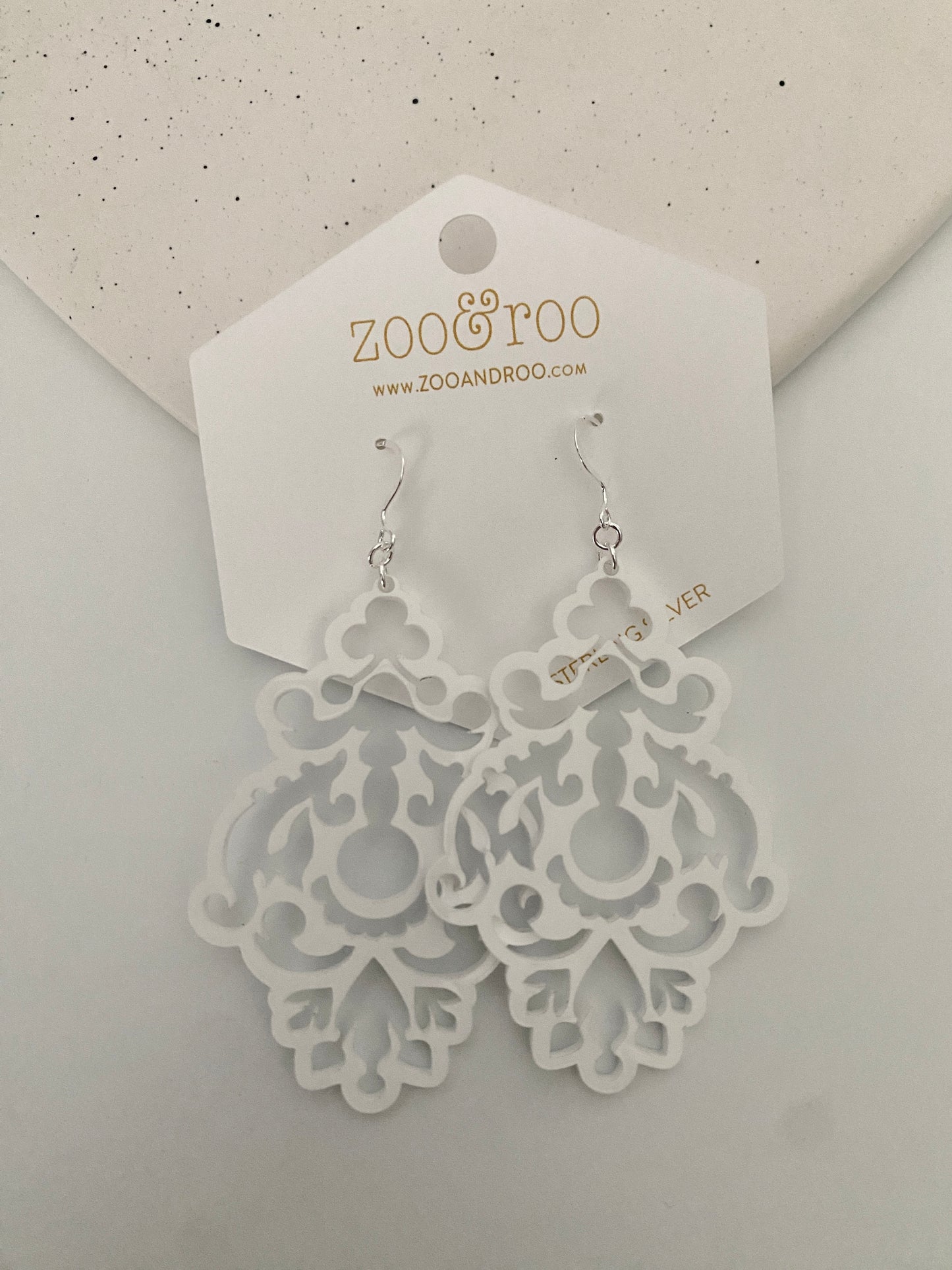 Chandelier earrings