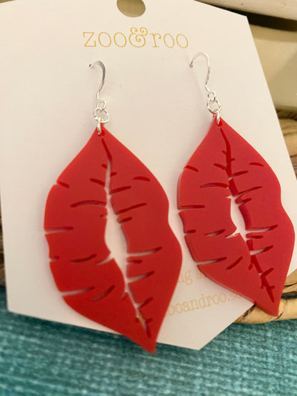 Kissy Lips earrings