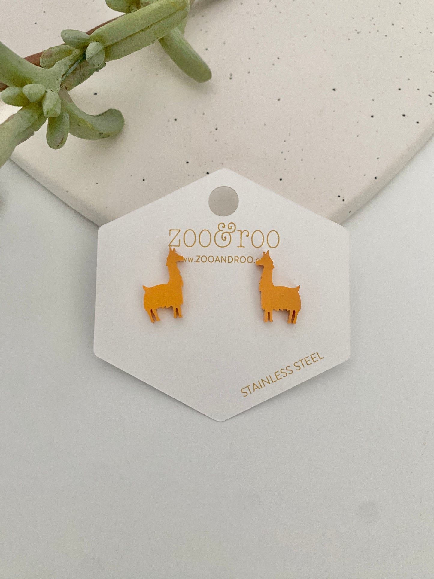 Llama Studs